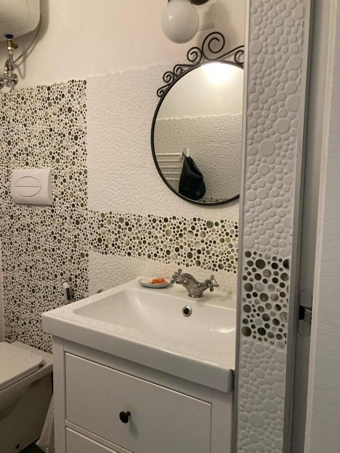 Edelweiss Apt29 *